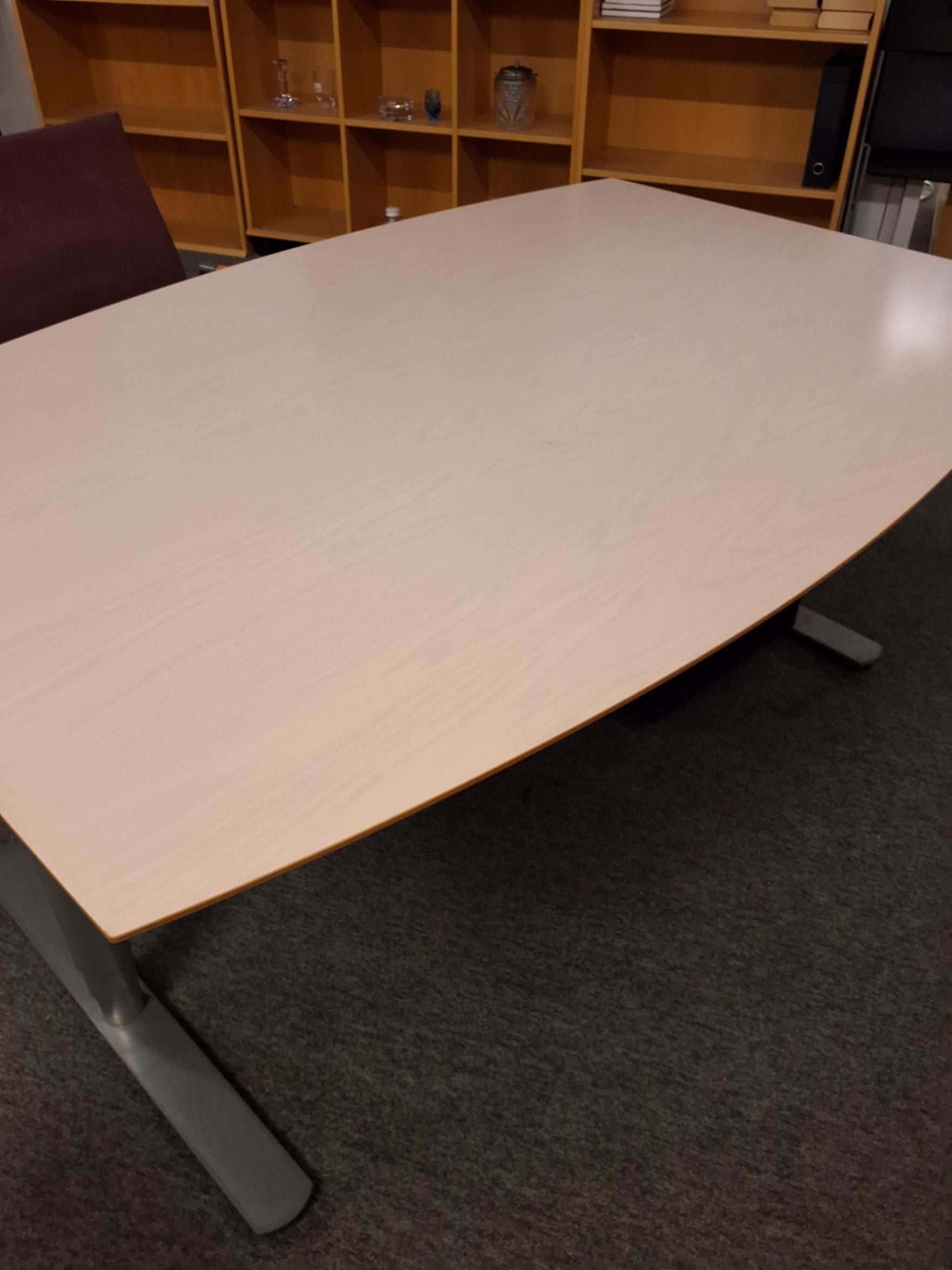 Hæve/sænke skrivebord/konferencebord - 1076